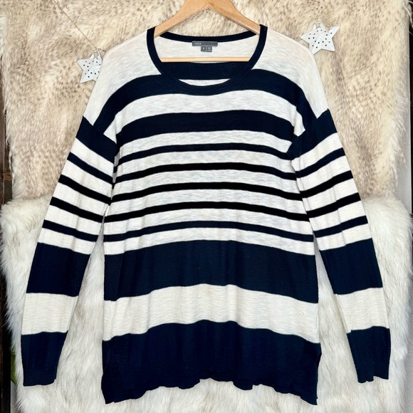 Vince Striped Crewneck Sweater - Picture 1 of 3